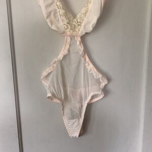 HAH FP intimates“Key To Ur Heart “ size XS cream lace, pink, thong bodysuit. NWT